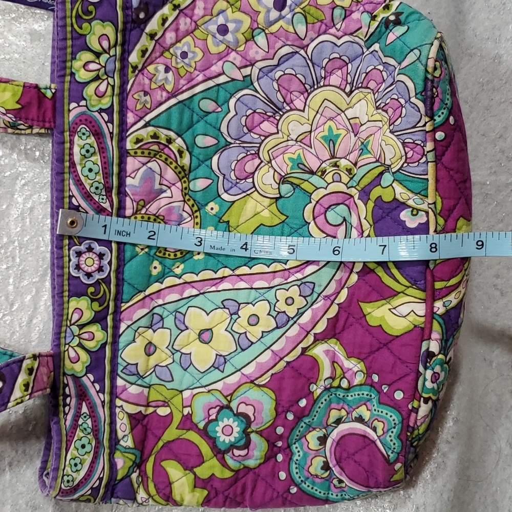 Vera Bradley Sholder Bag. - Picture 11 of 11
